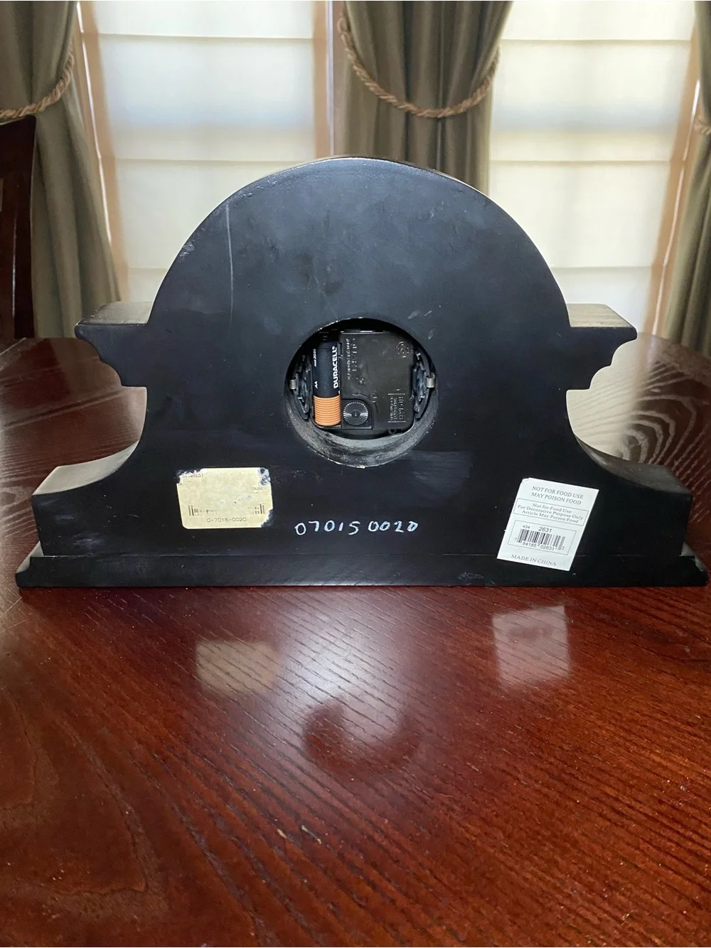 Classic Black Mantel Quartz Clock Unbranded 15x8.5 battery operated